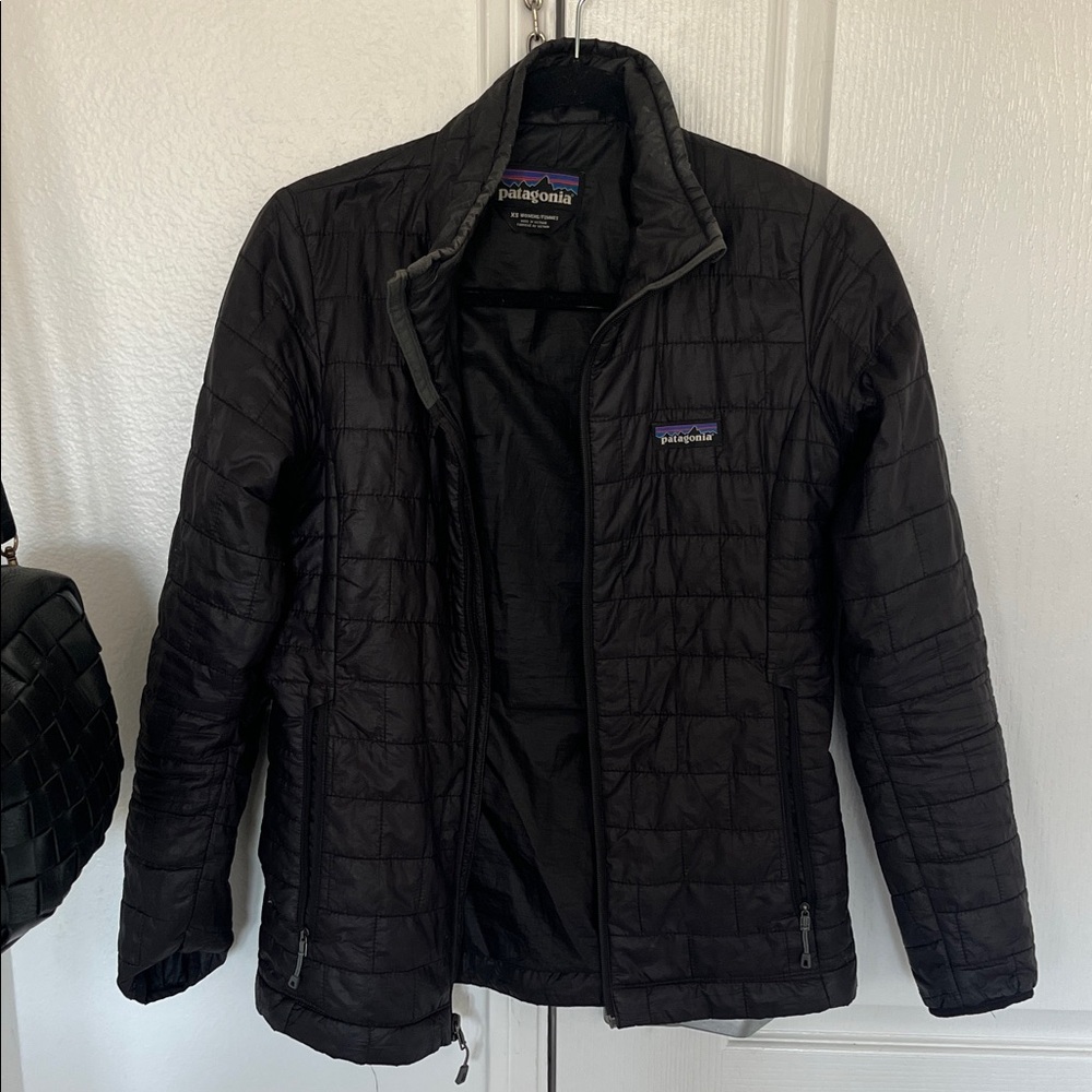 Patagonia Women's Black Quilted Puffer Jacket
